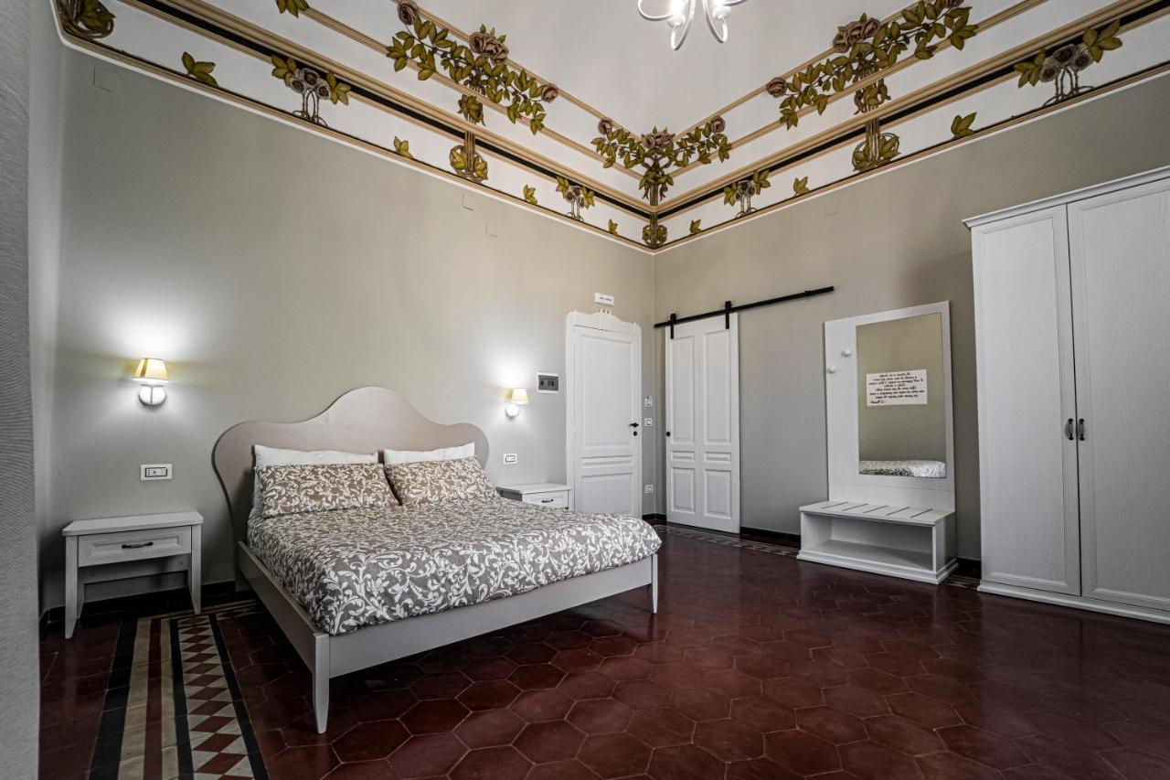 Gli Specchi Di Archimede Bed & Breakfast Сиракуза Екстериор снимка