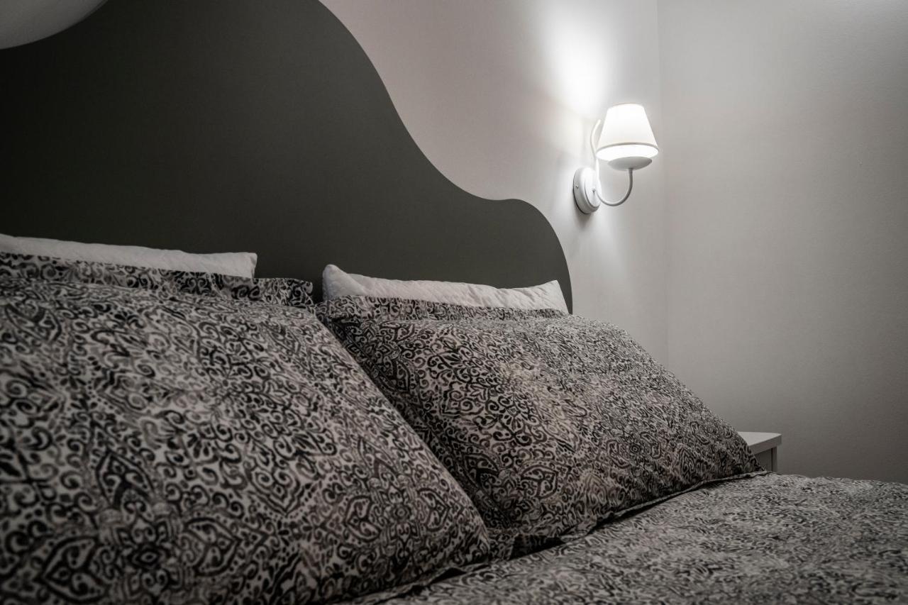 Gli Specchi Di Archimede Bed & Breakfast Сиракуза Екстериор снимка
