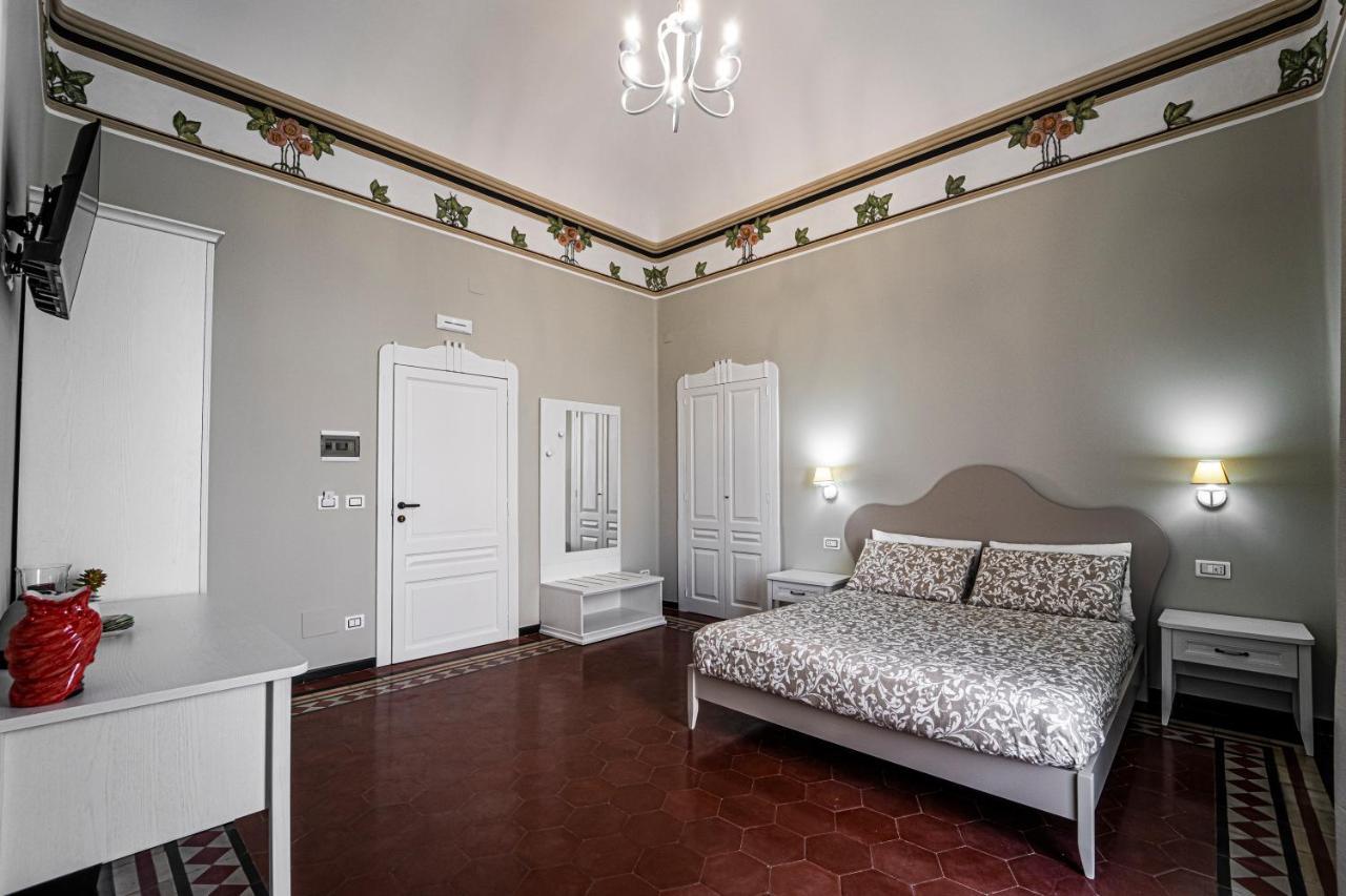 Gli Specchi Di Archimede Bed & Breakfast Сиракуза Екстериор снимка