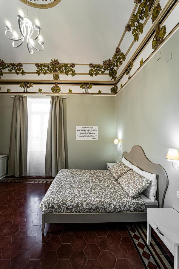 Gli Specchi Di Archimede Bed & Breakfast Сиракуза Екстериор снимка