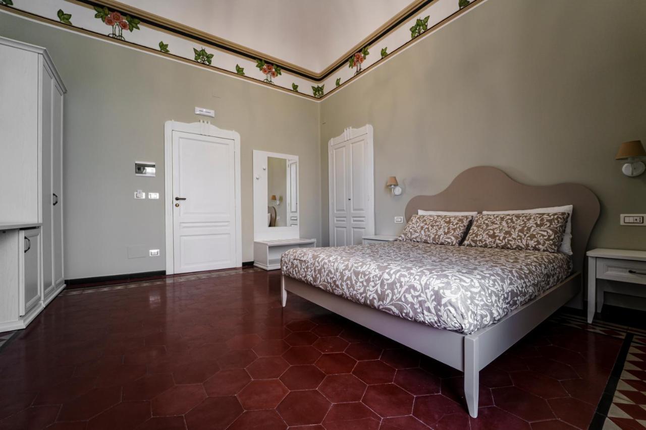 Gli Specchi Di Archimede Bed & Breakfast Сиракуза Екстериор снимка