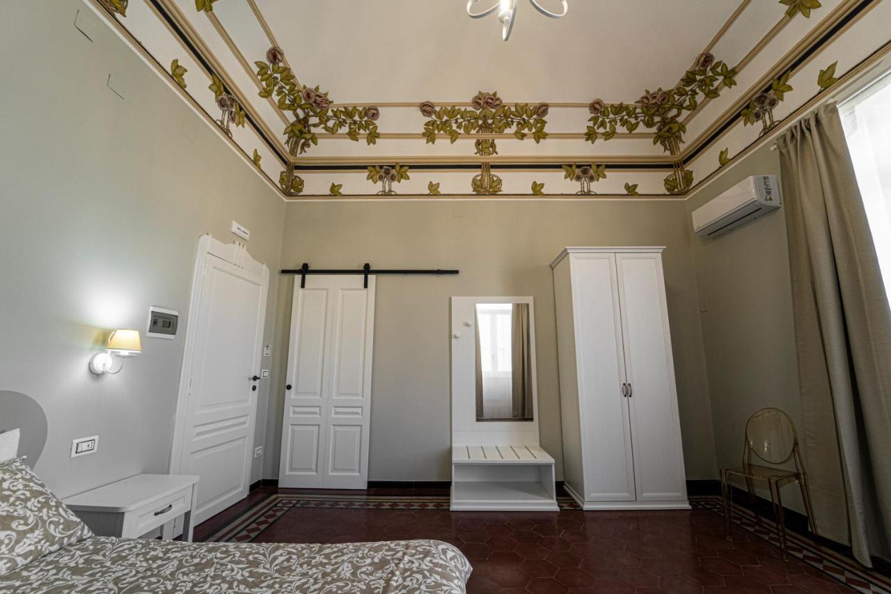 Gli Specchi Di Archimede Bed & Breakfast Сиракуза Екстериор снимка