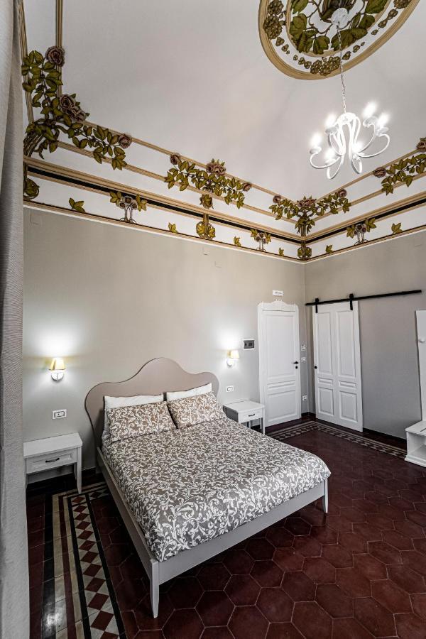 Gli Specchi Di Archimede Bed & Breakfast Сиракуза Екстериор снимка