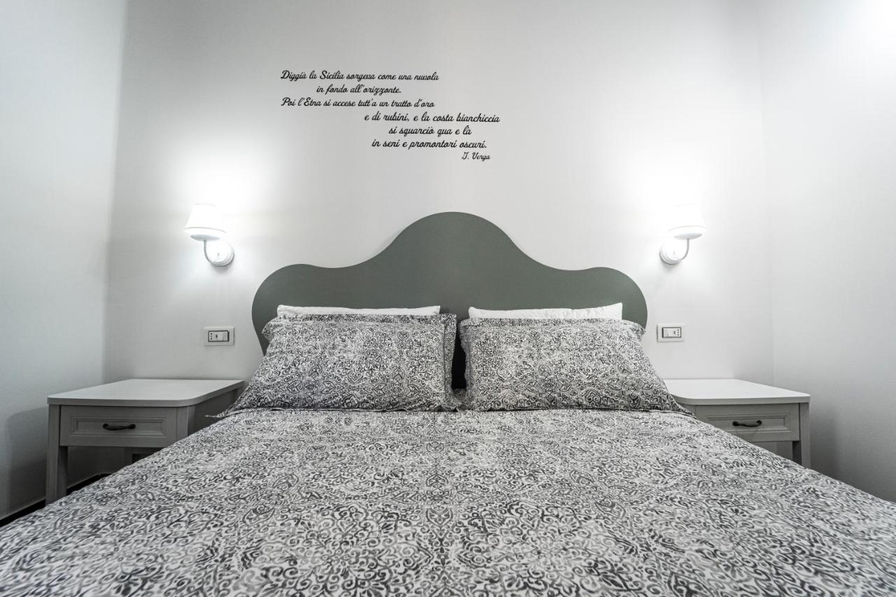 Gli Specchi Di Archimede Bed & Breakfast Сиракуза Екстериор снимка