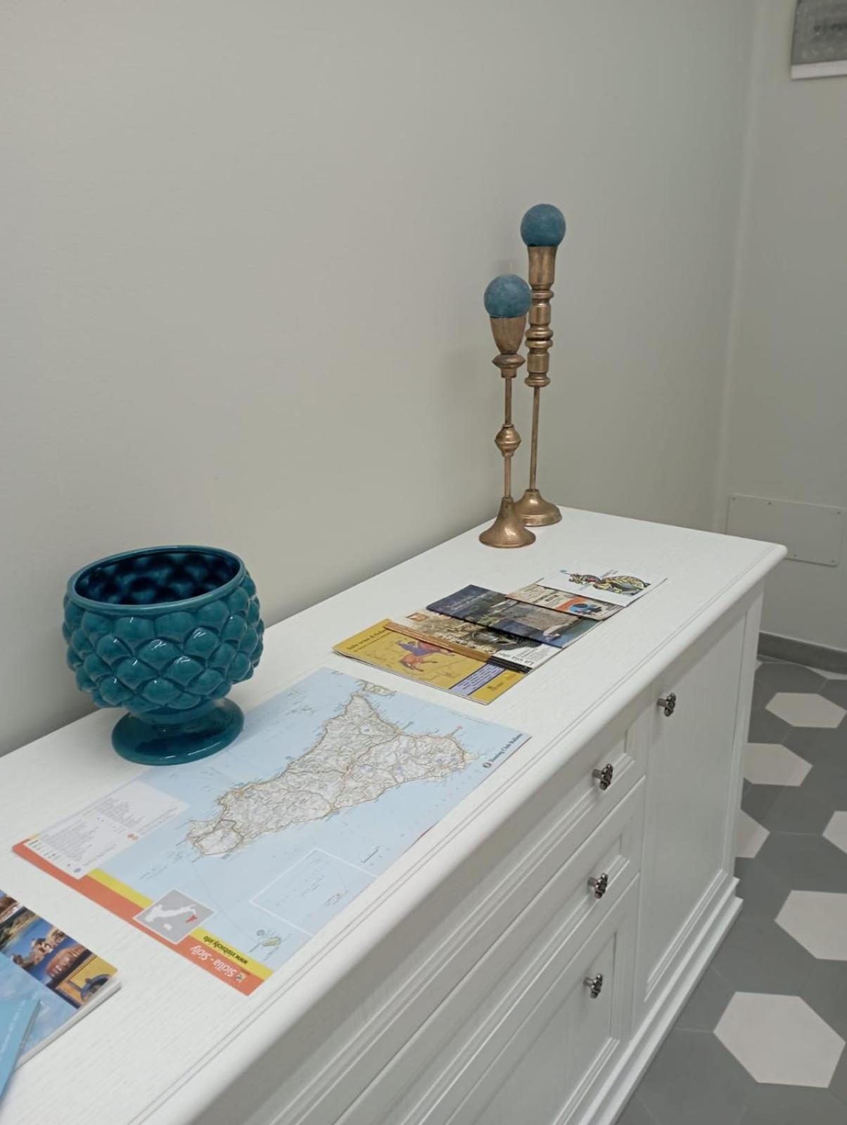 Gli Specchi Di Archimede Bed & Breakfast Сиракуза Екстериор снимка